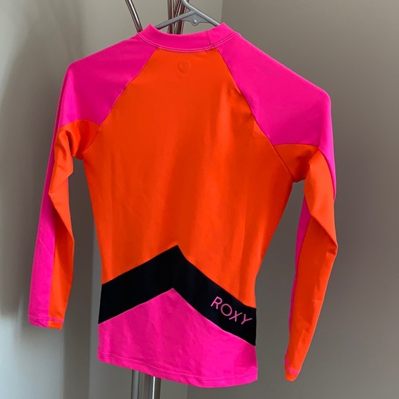 Roxy swim top - Picture 2 of 2